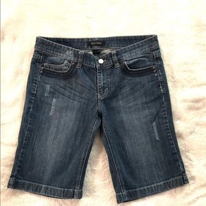 White House Black Market Shorts Sz 6